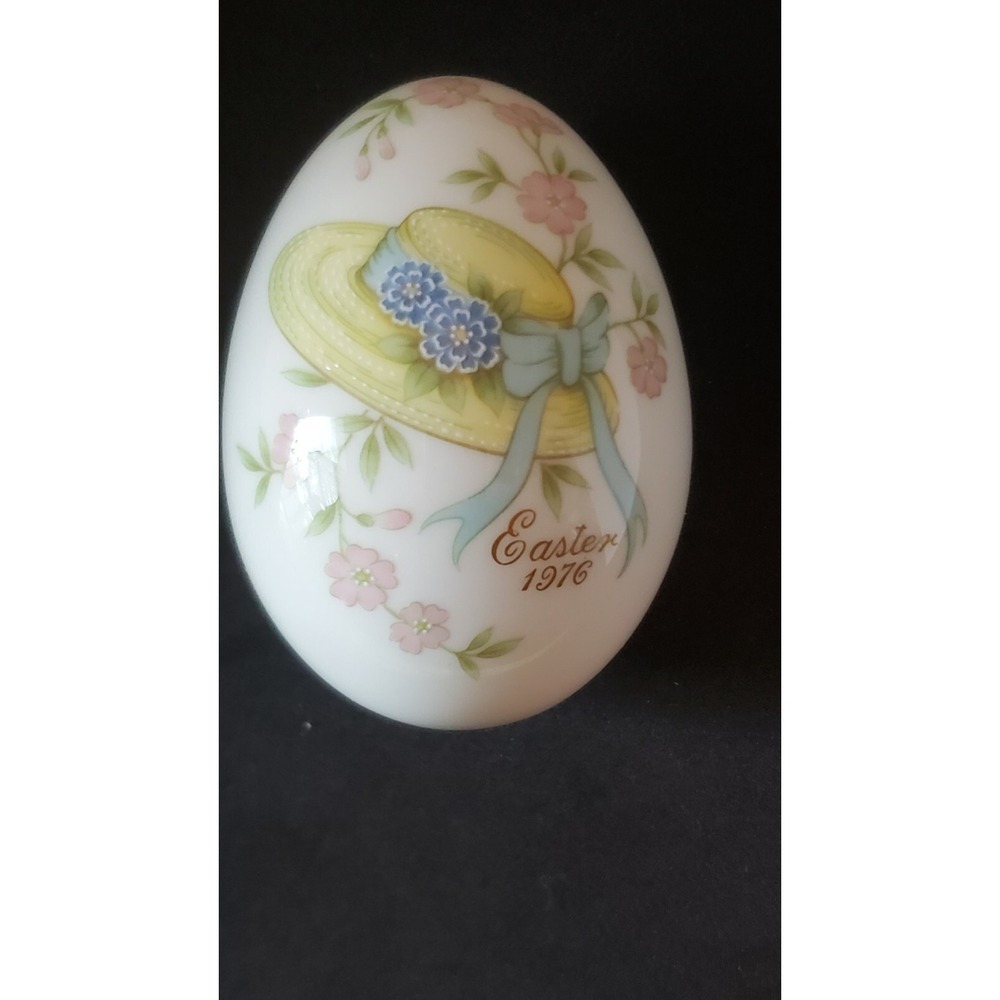 Vintage Noritake Bone China Easter Egg 1976 6th Edition Easter Bonnet  Hat Japan